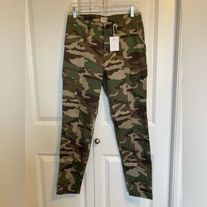 NWOT J. Crew 9" cargo toothpick pant in camo print